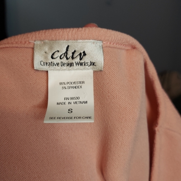 Creative Design Works Sweater Size Small - Picture 7 of 8